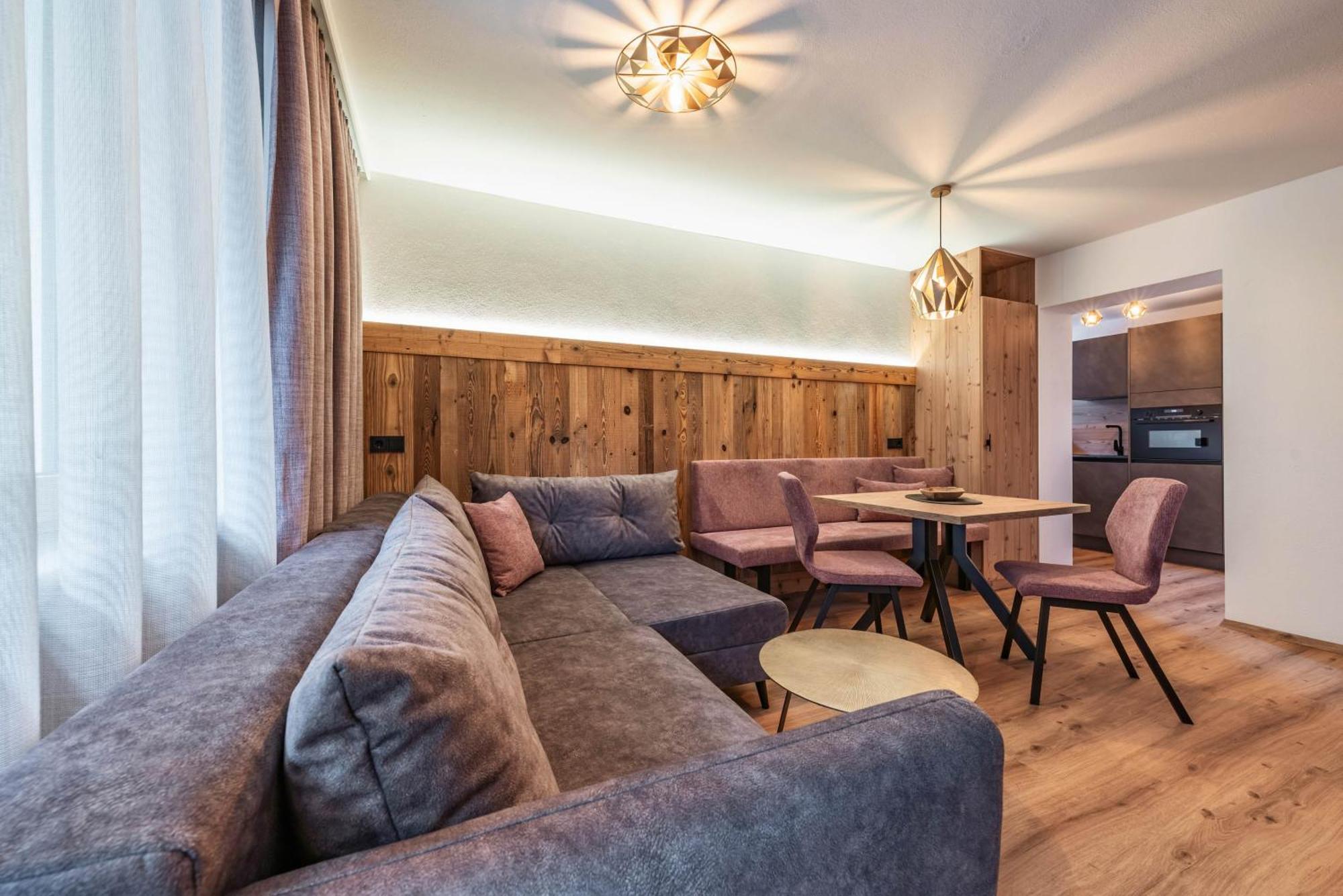 Montana Apartments Mayrhofen Exteriör bild